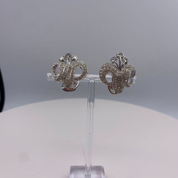 Sweater, EUC, beaded neckline, deep rich purple, 3/4 sleeve, sz Med - Picture 15 of 15